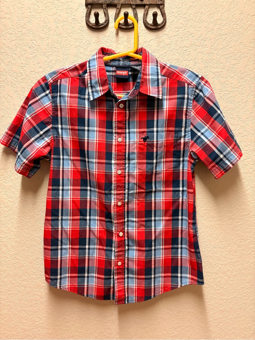 Wrangler Boys Red Plaid Short-Sleeve Button-Up Shirt